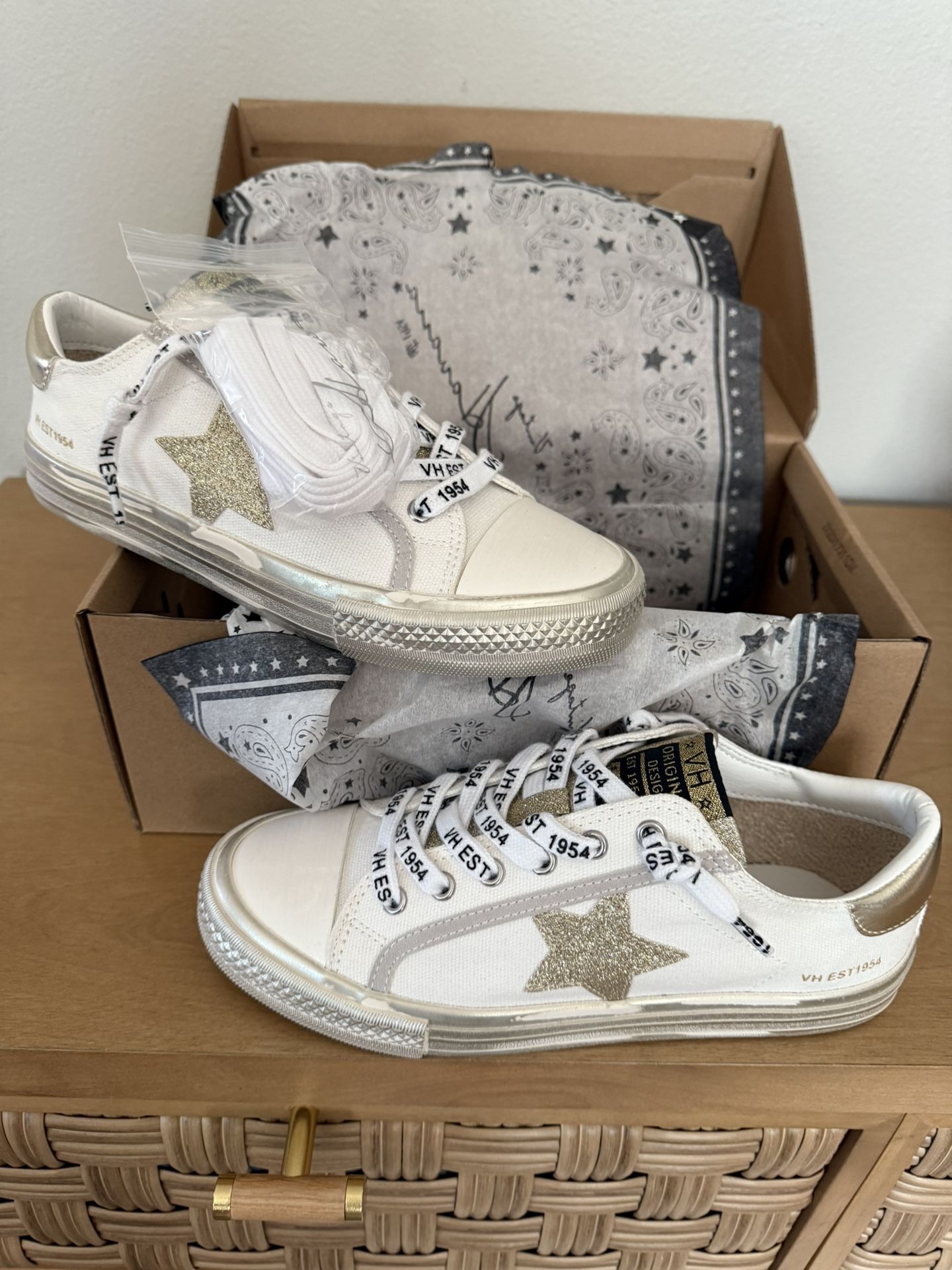*NEW IN BOX* Vintage Havana Women’s Size 7 