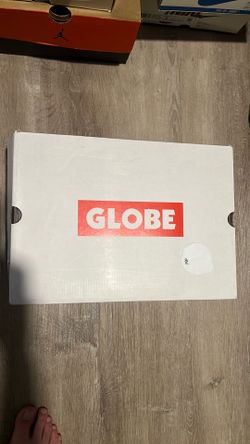 Globe fusion size 9.5