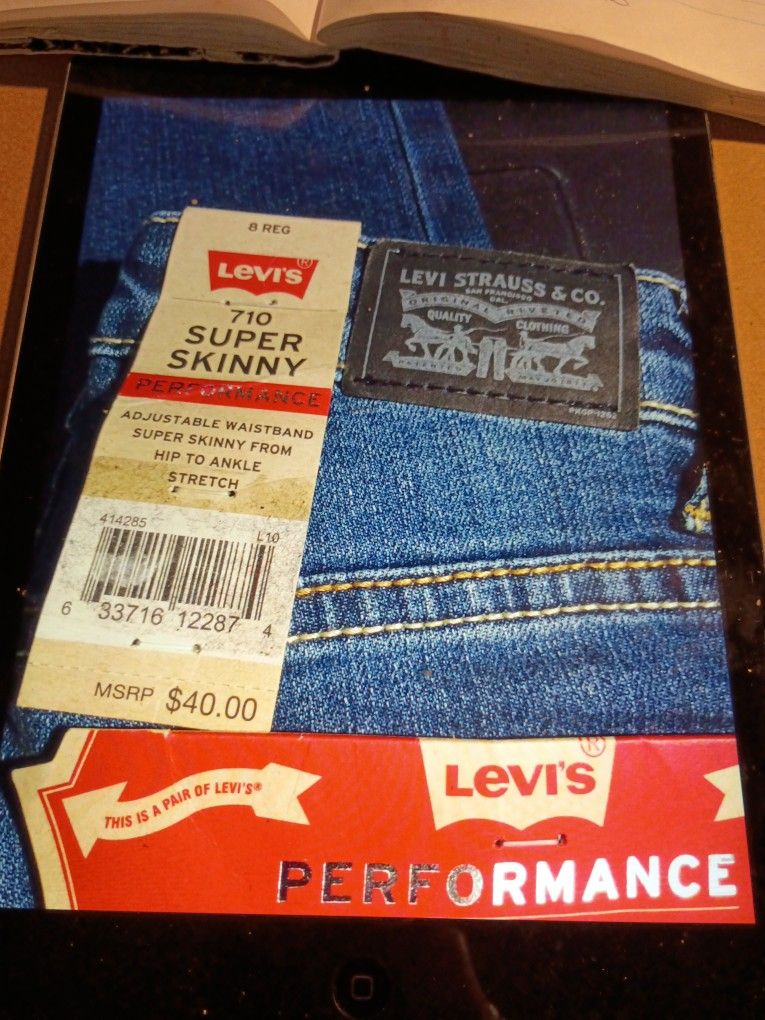 LEVI STRAUSS & CO STYLE #710 SUPPER SKINNY STRETCH DENIM JEANS FOR WOMEN SIZE 8 REG