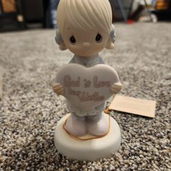 Precious Moments 1981 God is Love Dear Valentine Figurine VTG Girl Heart E-7154