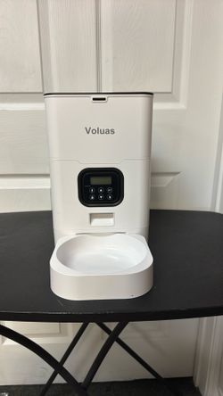Voluas Automatic pet feeder