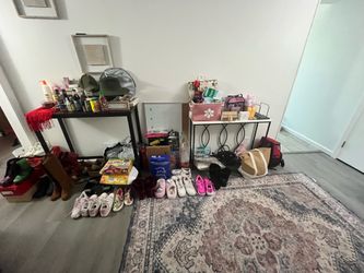Moving sale