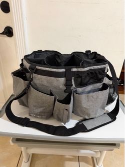 https://offerup.com/redirect/?o=QVBQQVJFTC5MWQ== Large Cleaning Bag – Multiple Pockets and Adjustable Shoulder & Waist Straps (19 x 10 x 10 Inches)