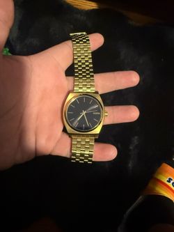 nixon watch