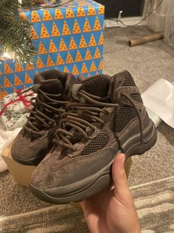 Yeezy Desert Boot “Oil”