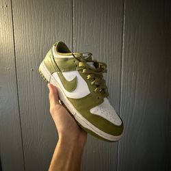 Nike Dunk Olive Green