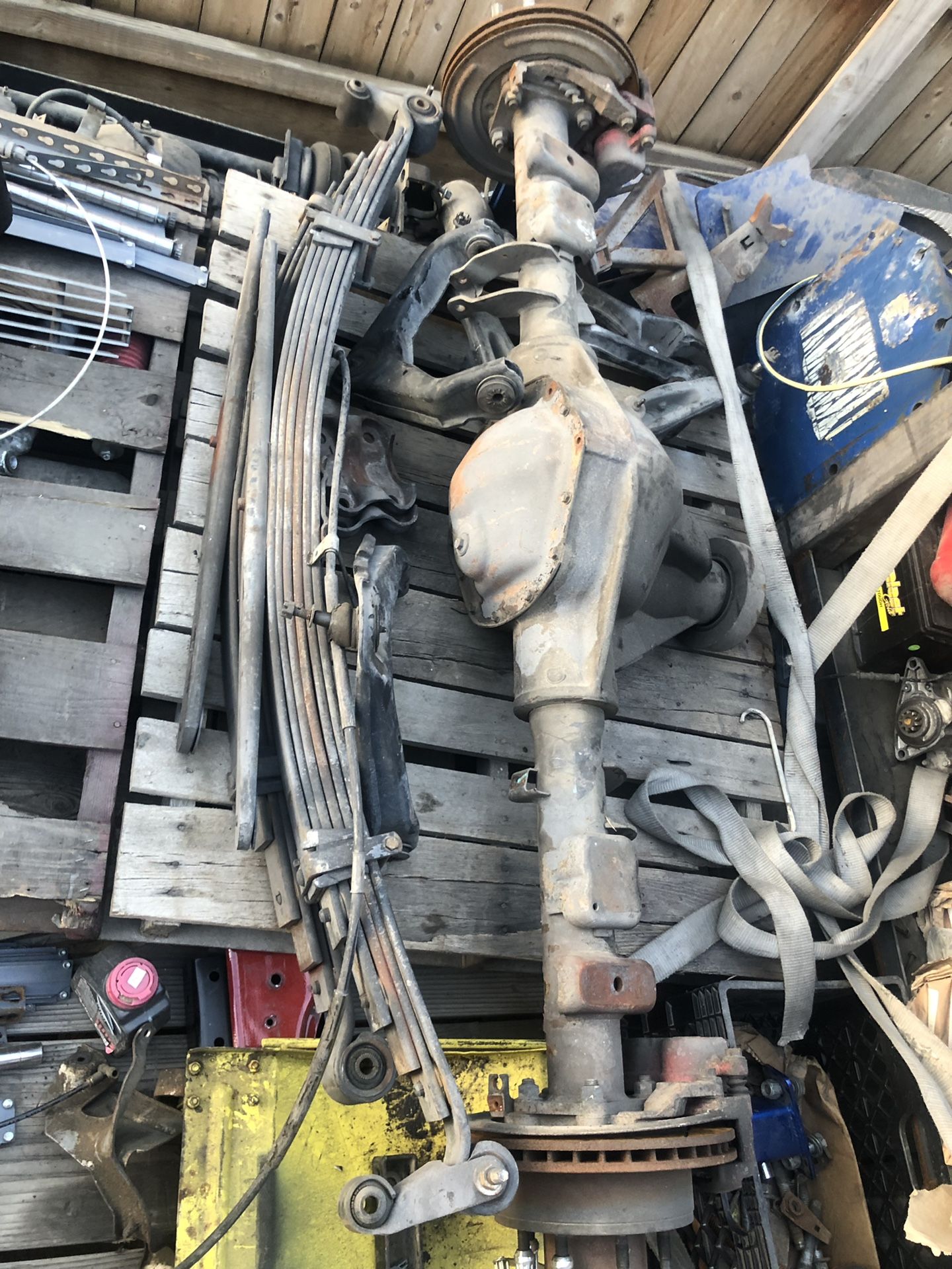 Chevy 2006 duramax suspension parts rear axel leaf springs control arms cvs breaks torsion bars