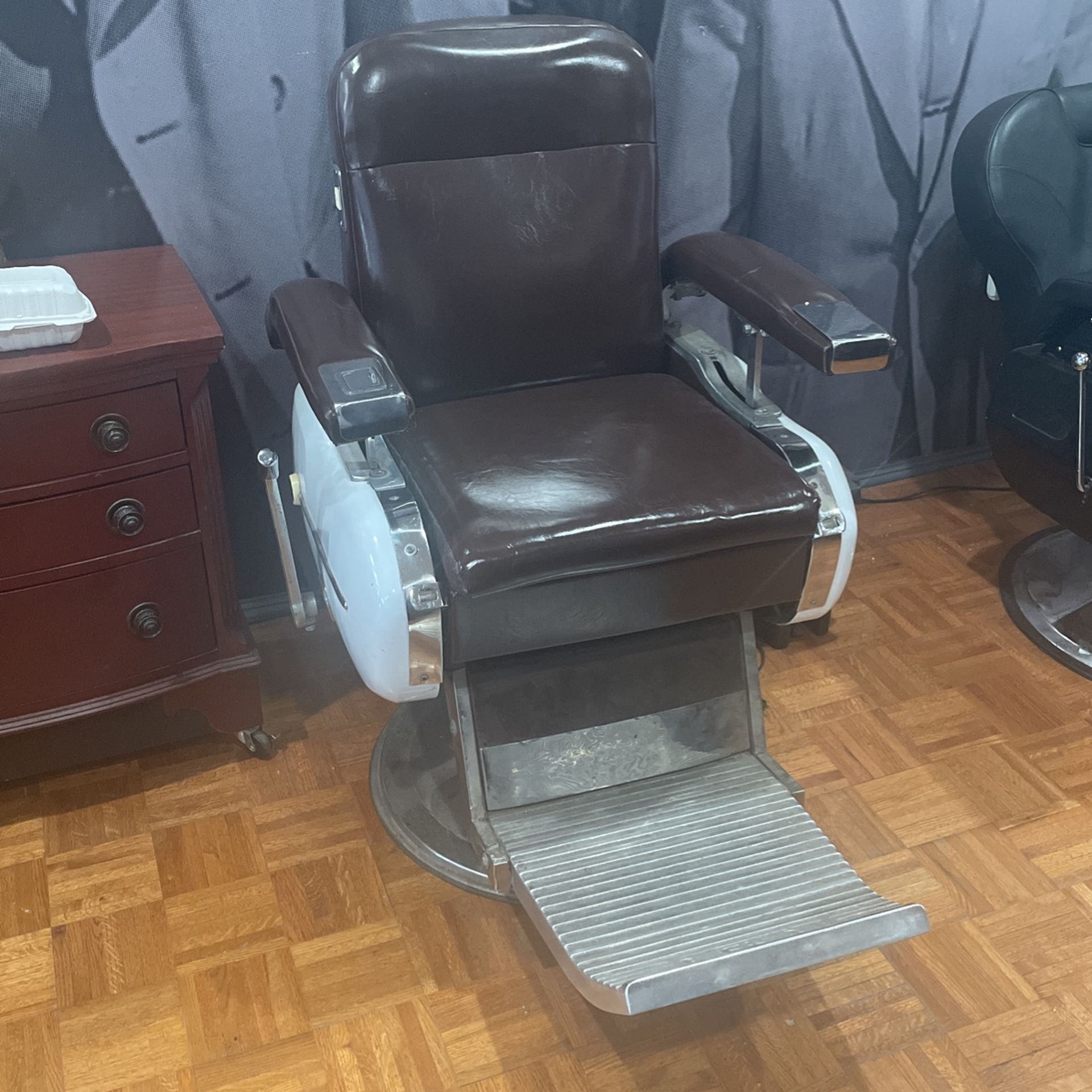 Antique Barber Chair 