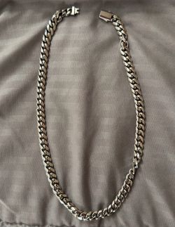 Jaxxon Cuban link chain
