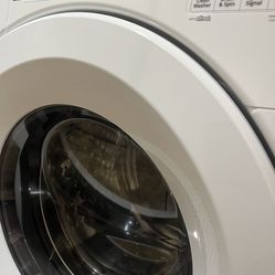 Whirlpool Washer And Dryer / Brand New 