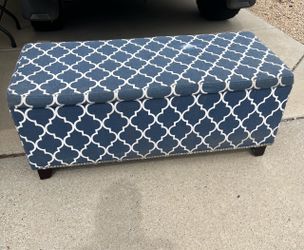 Bench with shoe organizer inside