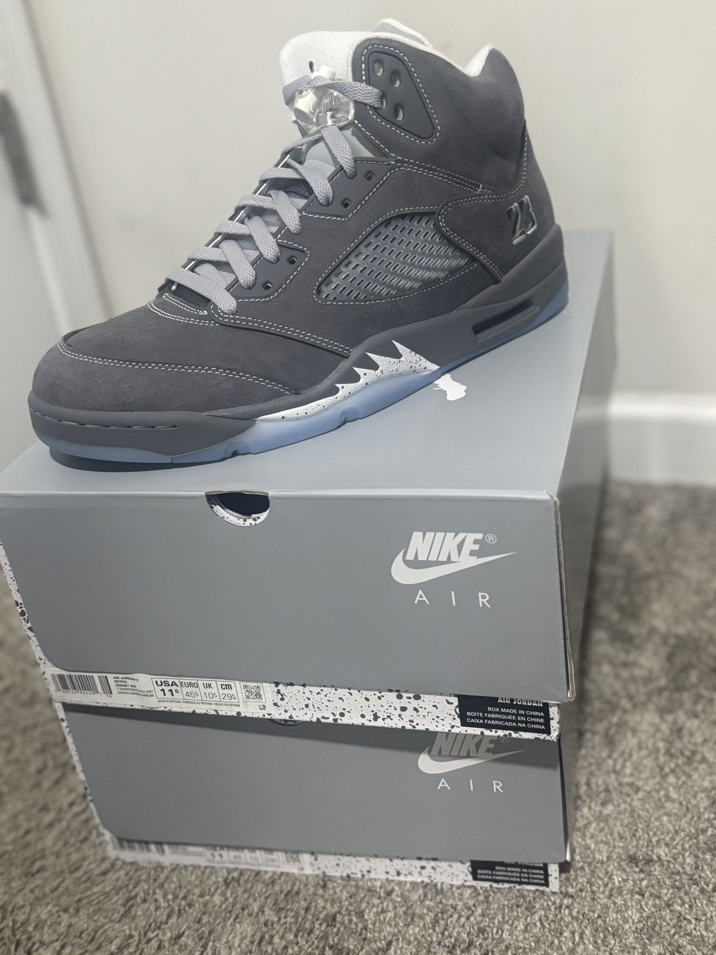 Jordan 5 Wolf Grey Size 11 & 11.5