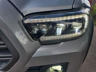 2016 - 2023 Toyota Tacoma Morimoto Gen2 XB LED headlight