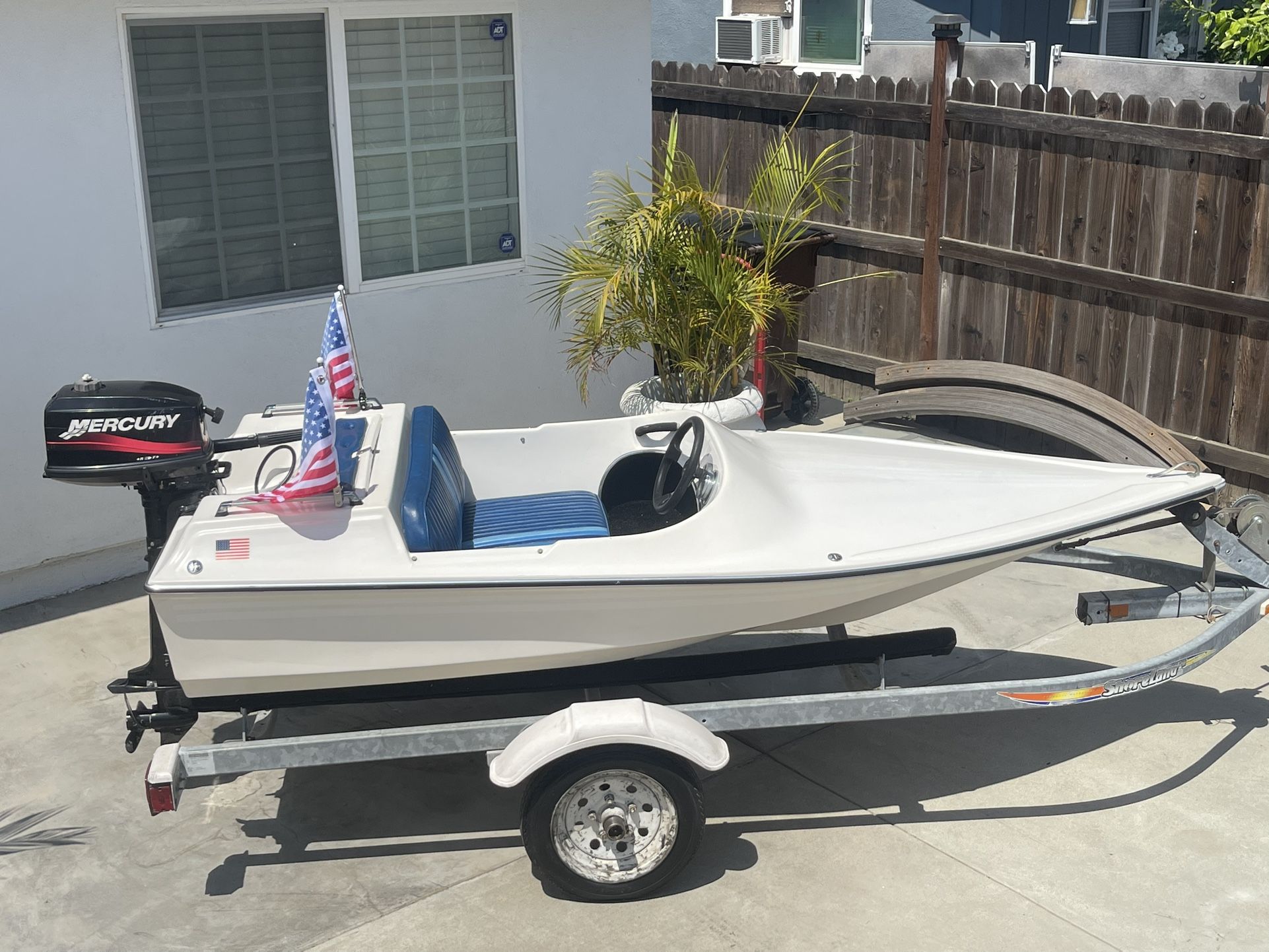 1982 KTC SMALL (10FT) —- SPEEDBOAT w/ GALVANIZED TRAILER & 6HP MOTOR