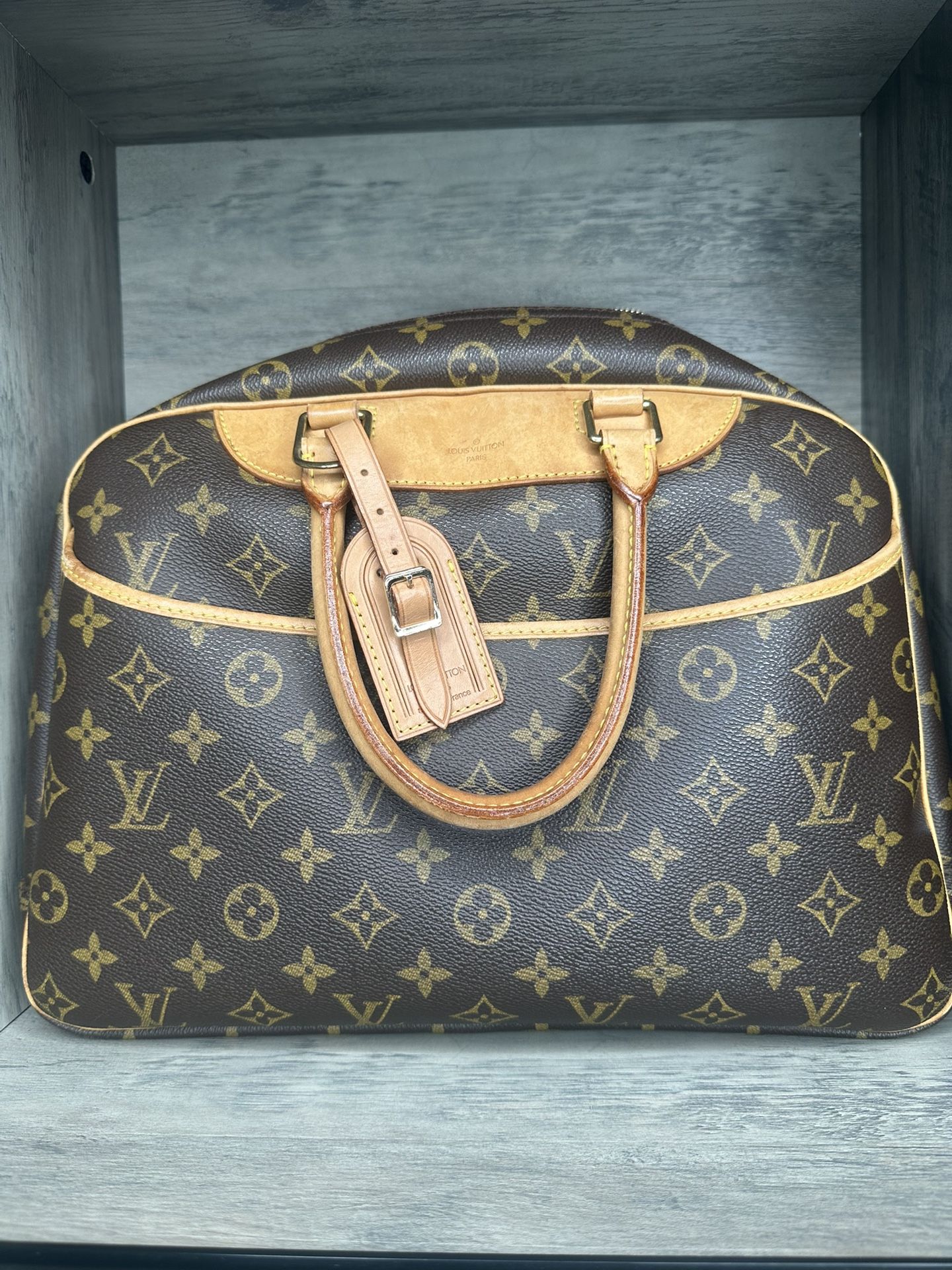 Louis Vuitton Purse
