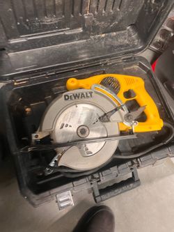 Dewalt Framing Saw