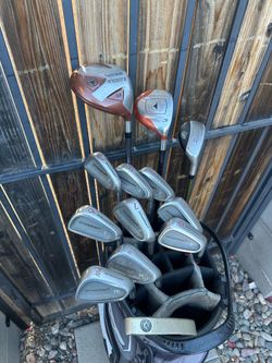 Right hand golf club set
