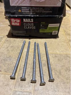 Spikes nails 8 inches