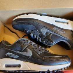 Nike Woman's Air MAX 90