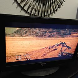 32 Inches Sanyo Tv