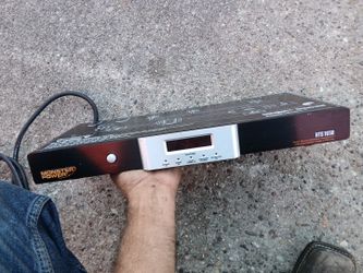 Monster Power Hts 1650 Home Theatre Reference Power Center