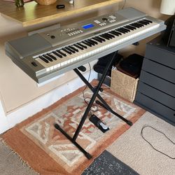 Yamaha dgx 220 for sale deals
