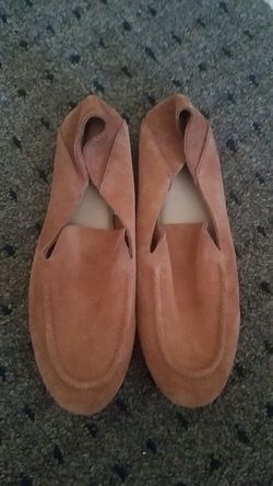 Brand new target women teen girls nude beige slip on flats size 6 1/2