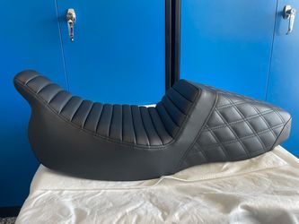 Saddlemen Motorcycle Seat
