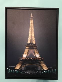Paris frame