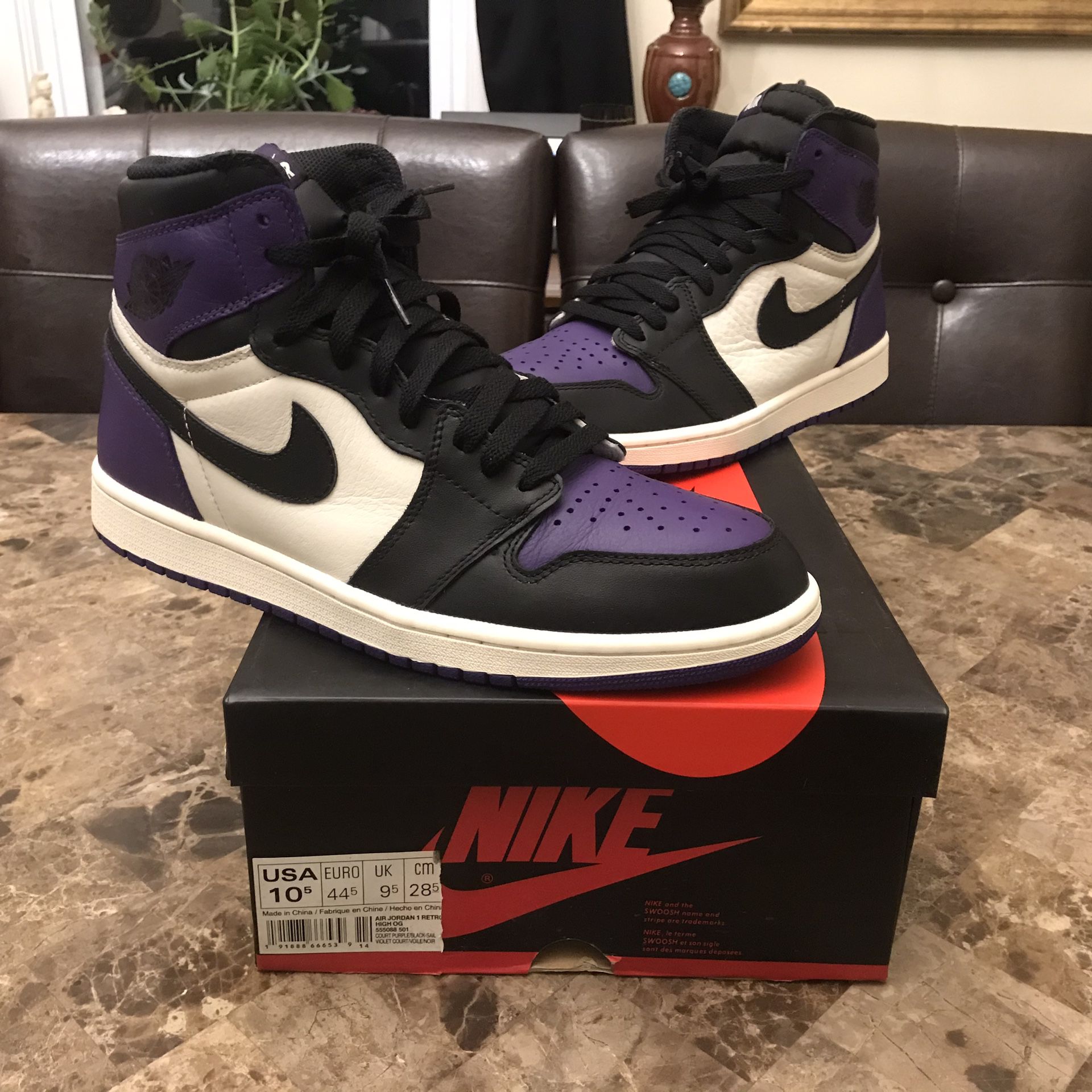 Nike Air Jordan 1 High Court Purple 1.0 size 10.5