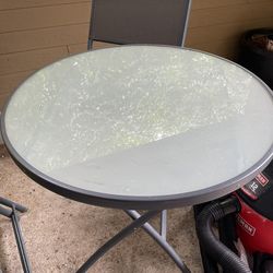 Outdoor Patio Table/Chairs/Petite Table