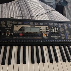 Yamaha PSR 195