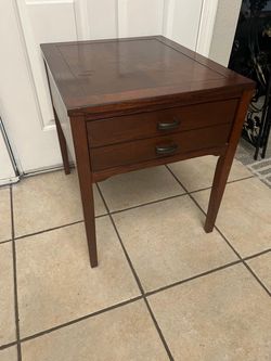 Lamp table