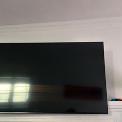 Sony 65 Inch 4k TV w/ Google Tv & rotating wall mount