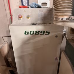 Grizzly G0895 CNC Machine With Vacuum 