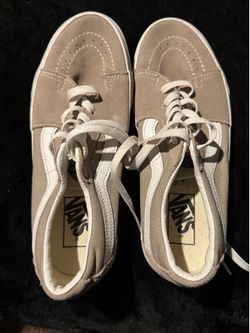 vans sz 7 men 8.5 woman $10