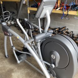 Cybex 360 Arc Trainer 