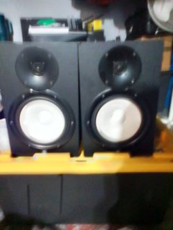 Yamaha HS8 studio monitors