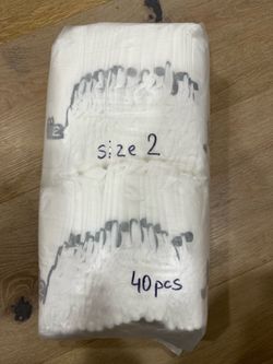 Diapers Size 2 (40 count)