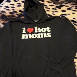 I ❤️ hot moms hoodie 