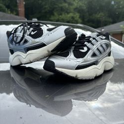 Size 9 - Adidas Ozmillen Silver Black