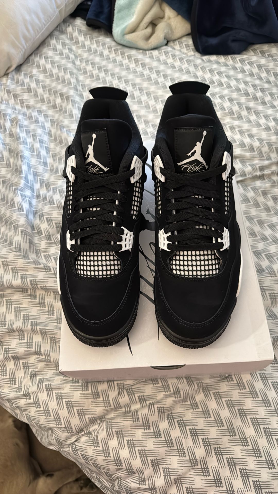 Jordan 4 Retro White Thunder