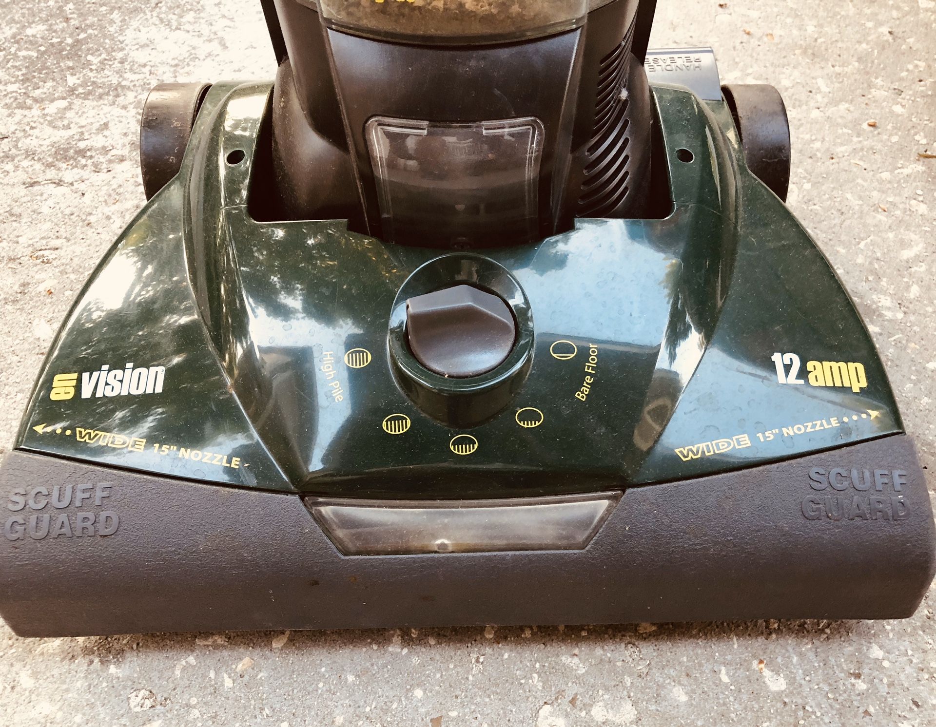 Vacuum Cleaner/Dirt Devil Envision Wide Glide Promotion 35 for Sale