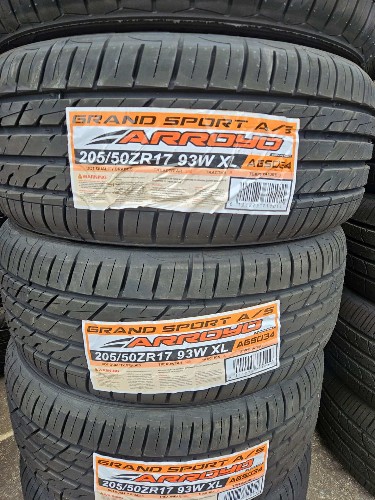 205-50-17 !!! ARROYO SPORT A/S !!! $300 LAS 4 LLANTAS MONTADAS Y BALANCEO INCLUIDO ๐