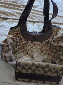 Coach purse and wallet