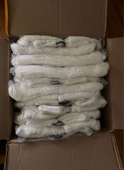 One box with 10  No  Boundaries Sherpa !!!