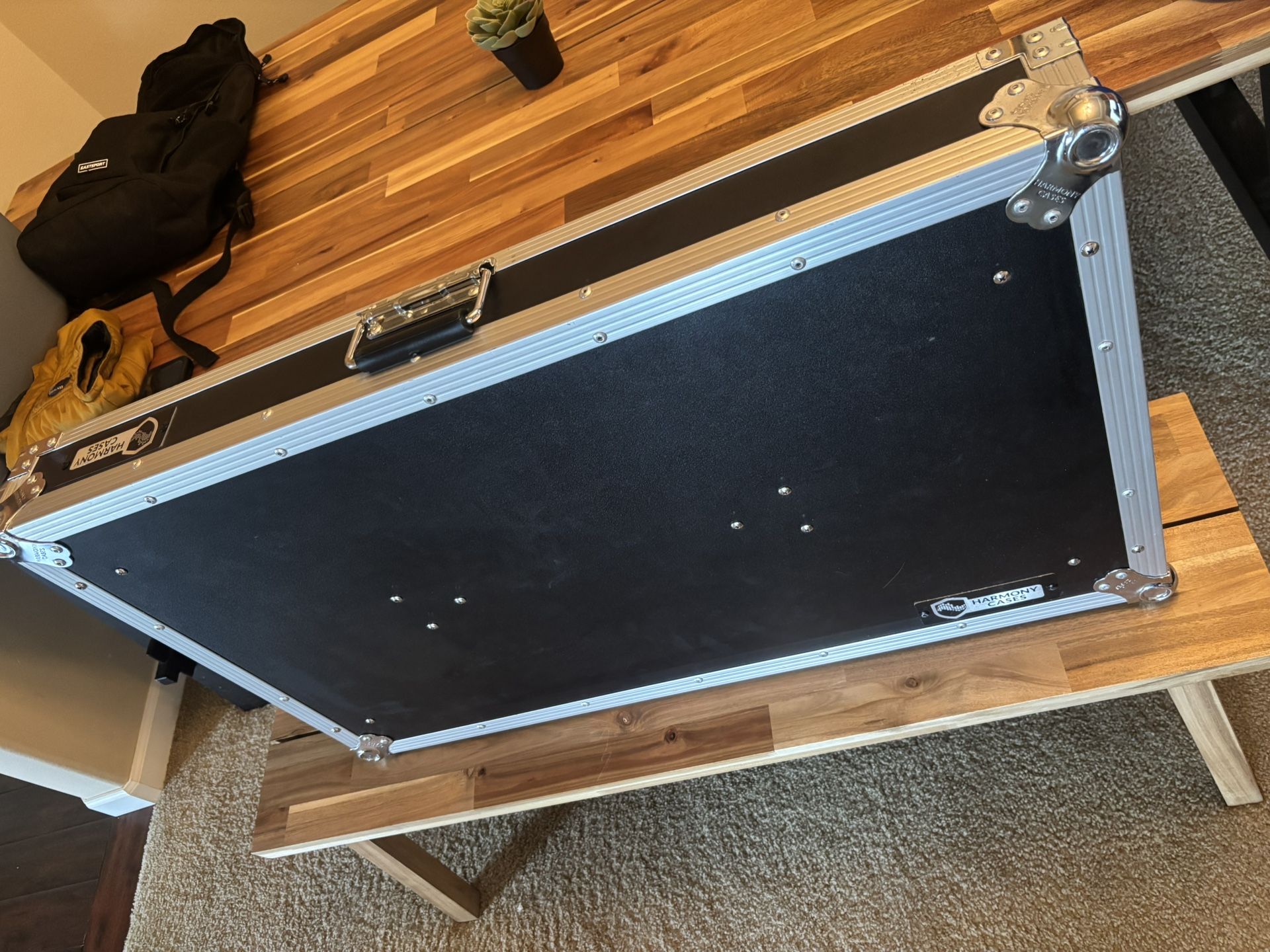 Harmony Music Case / Table