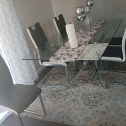 Dinner Table With chairs 