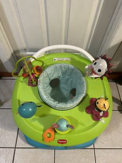 Tiny Love Mobile Center