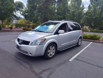 Nissan Quest Minivan Silver